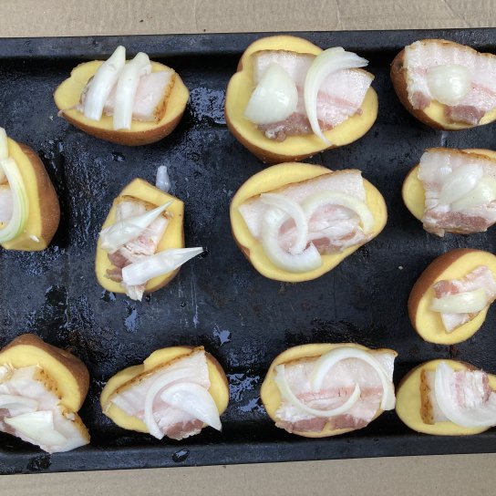 Запечена картопля в духовці