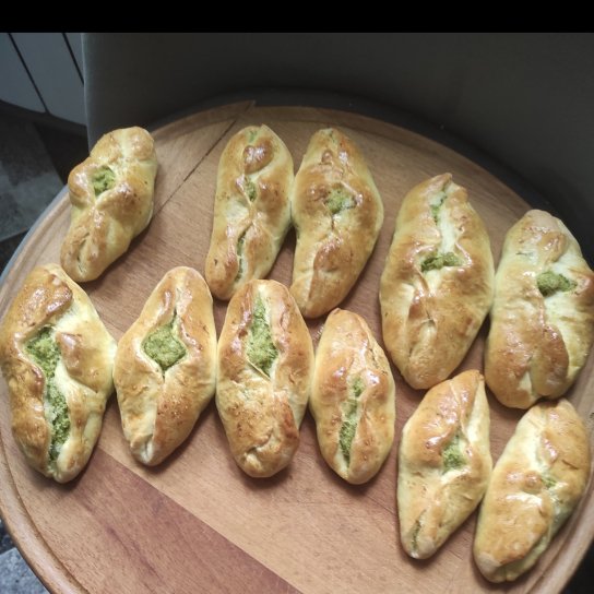 Пиріжки з тертим горохом