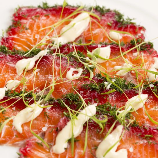 Засолена риба з буряком