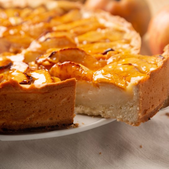 Яблучний пиріг Пломбір