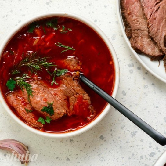 Борщ із ростбіфом