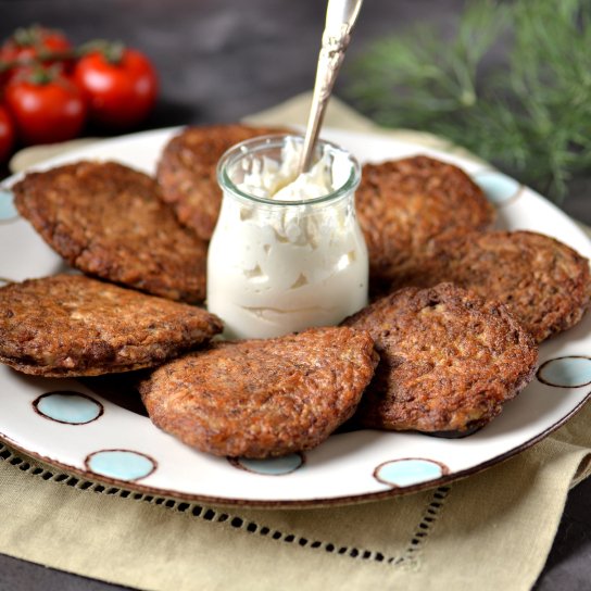 Печінкові оладки з печерицями