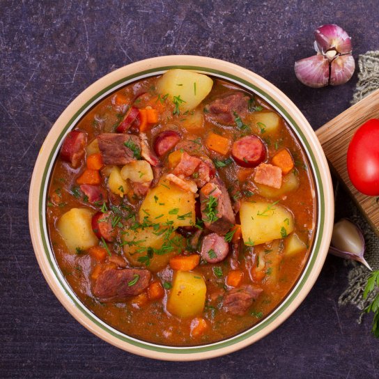 Бограч з ковбасками