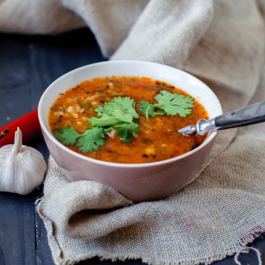 Пряный и острый: готовим грузинский суп харчо