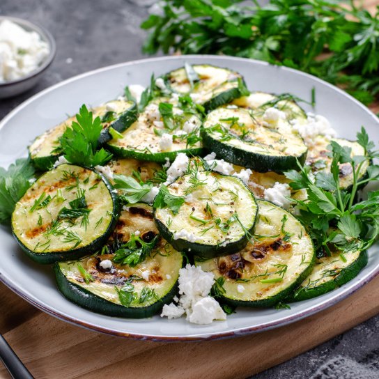 Салат з огірком-гриль і фетою