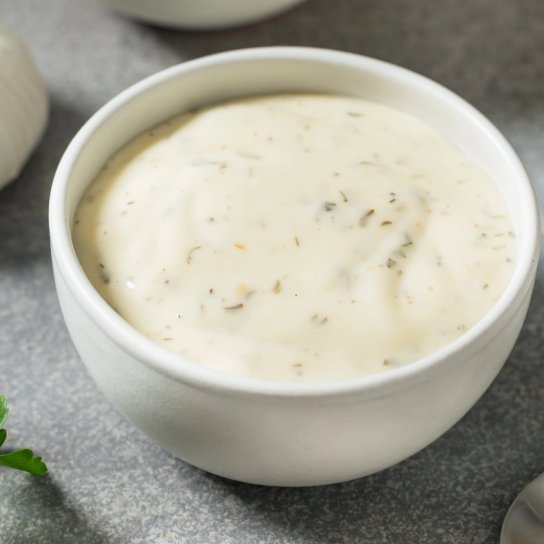 Корисна салатна заправка з йогуртом