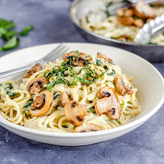 Веганська паста з грибами