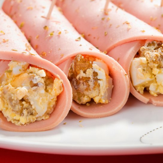 Рулетики із шинки