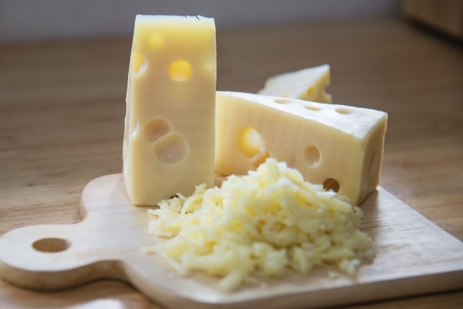 Сыр эмменталь
