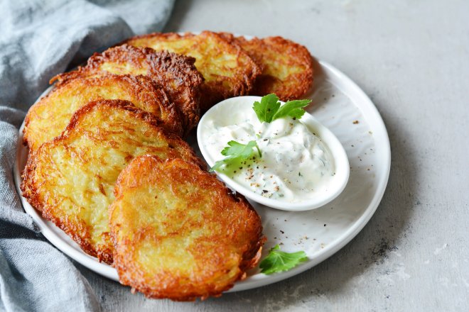 Вкусные драники с адыгейским сыром-image