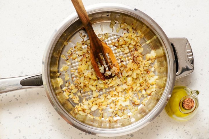 кмин та цибуля