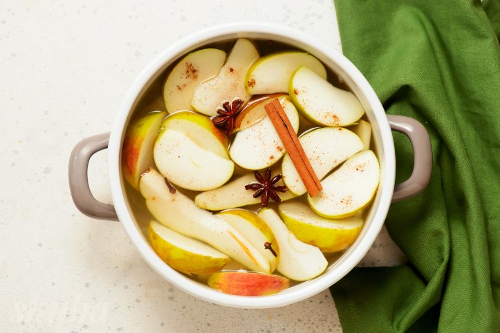 фрукти зі спеціями