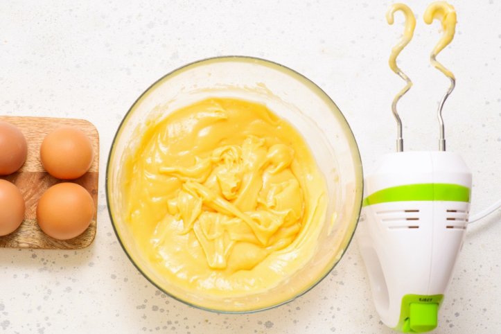 тісто з яйцями