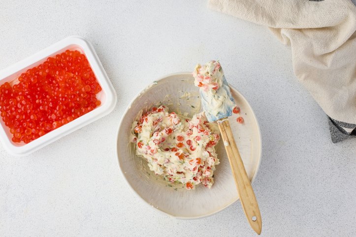 Масло з ікрою