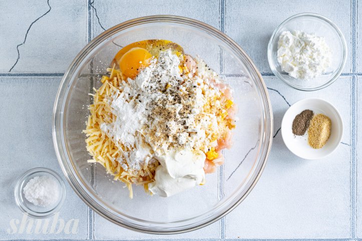 куряче філе з борошном та спеціями