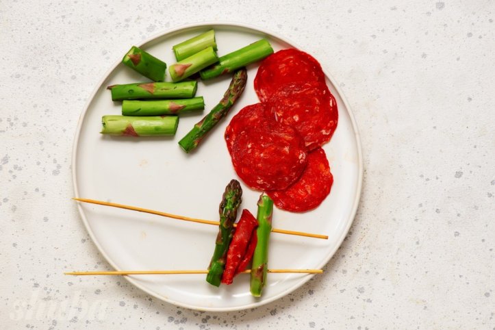 чорізо зі спаржею