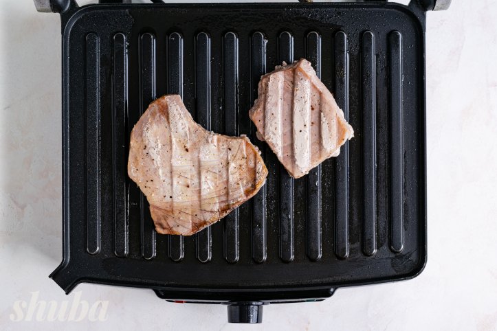 обсмажений тунець