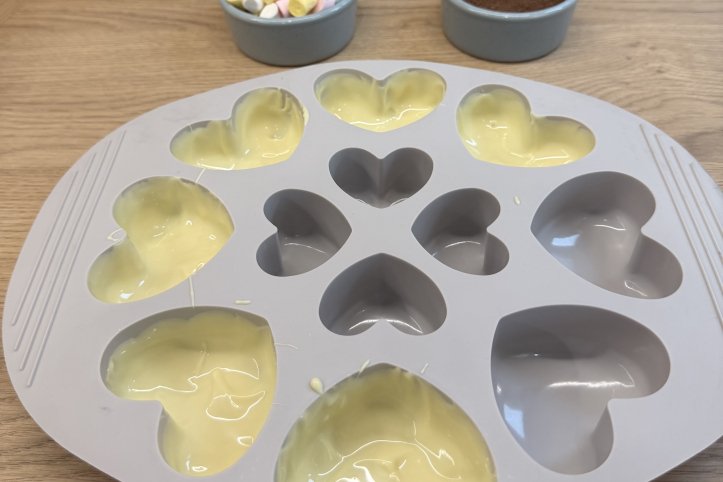 Шоколад у формочках