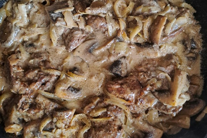 Печінка з грибами
