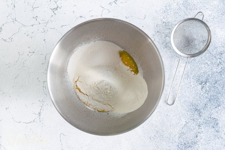 борошно, цукор та ванілін