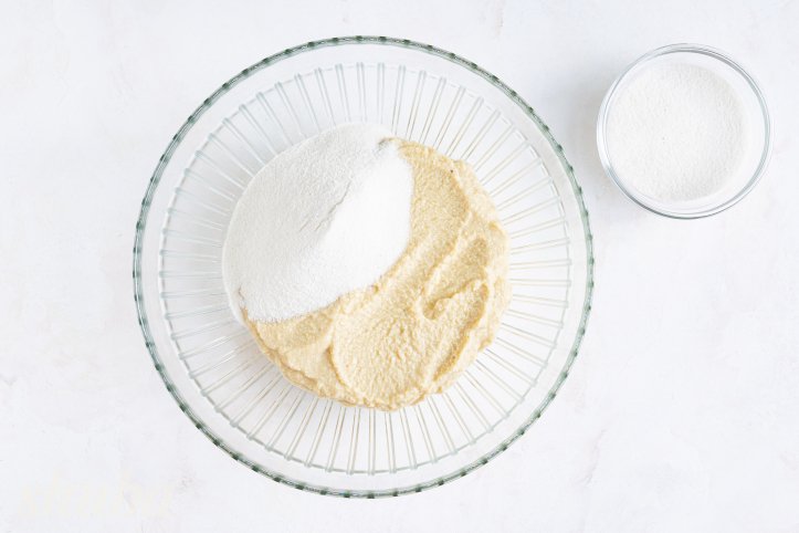 суміш із тофу та борошно