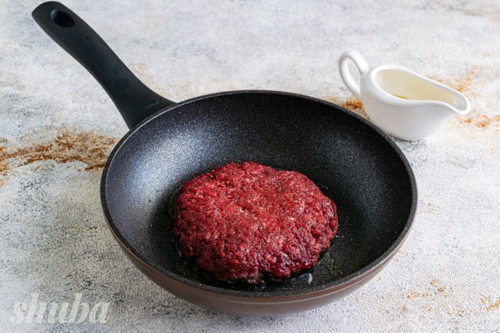 котлета на пательні