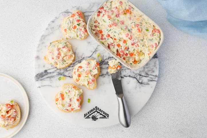 Ікорне масло на крекерах