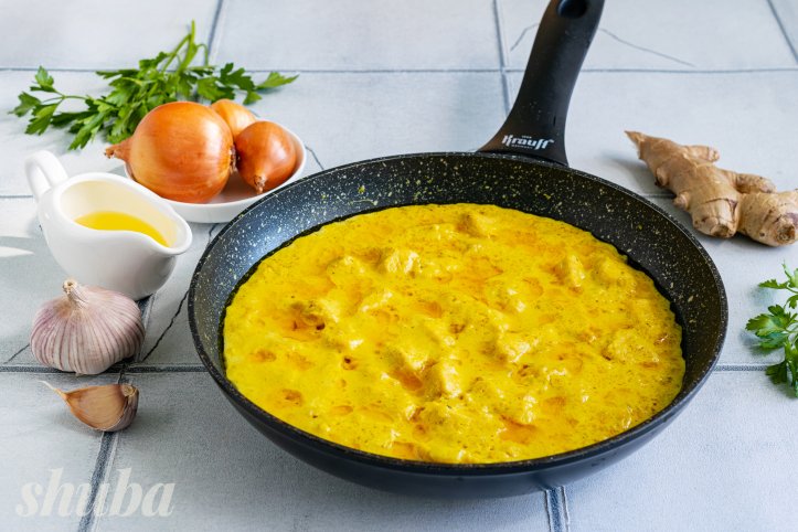 курка з соусом карі