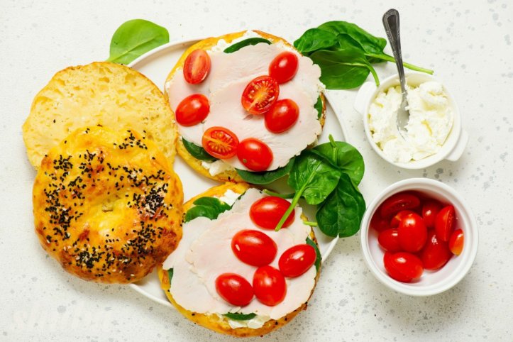 бейгли з начинкою