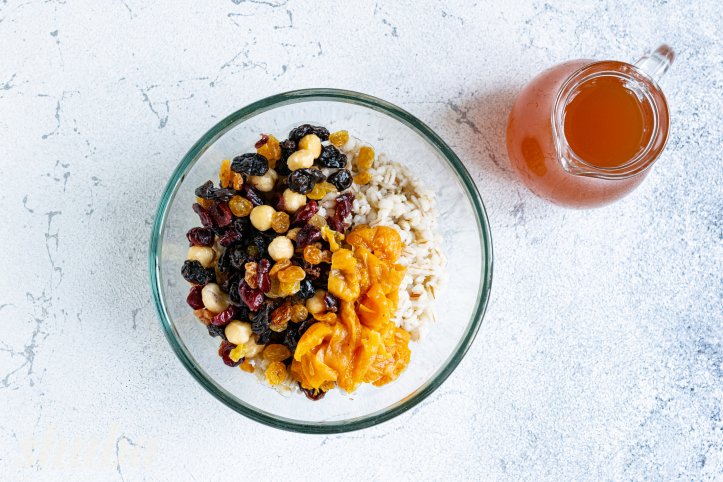 кутя з узваром