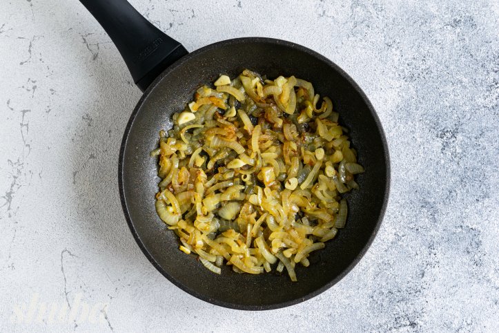 цибуля та часник