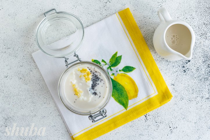 вівсяні пластівці з молоком