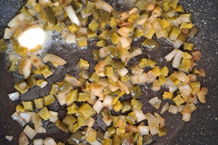 Цибуля, огірки