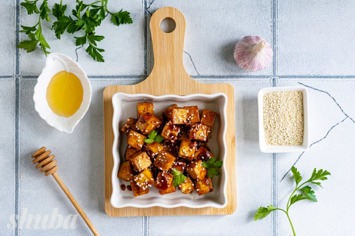тофу в кисло-солодкому соусі з травами