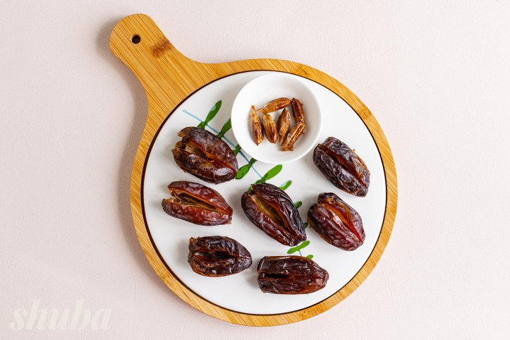 фініки без кісточки