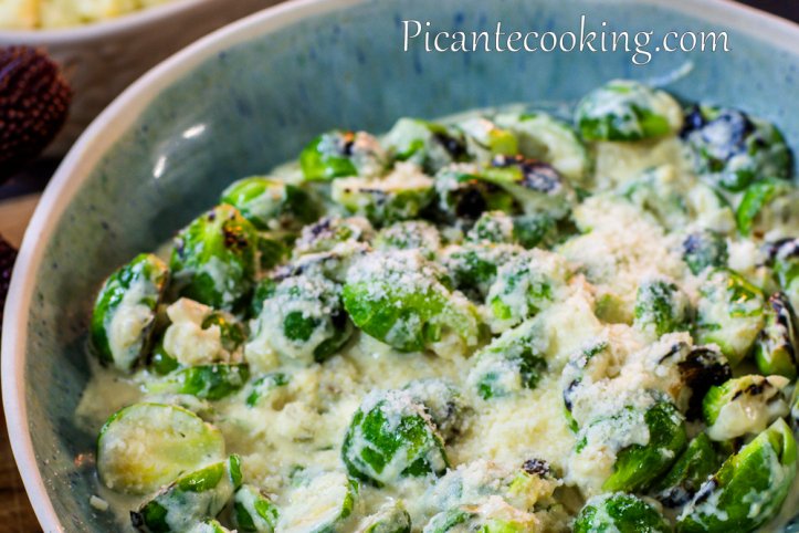 Капуста із сирним соусом