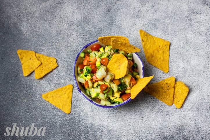 севіче з білої риби з чипсами