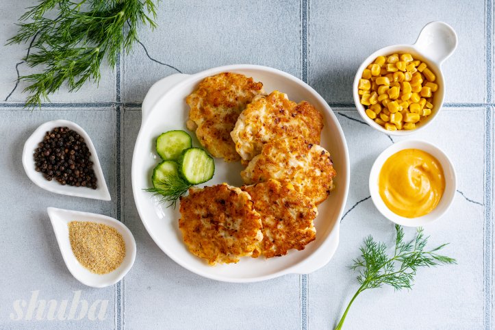 січеники з курячим філе, кукурудзою та сиром