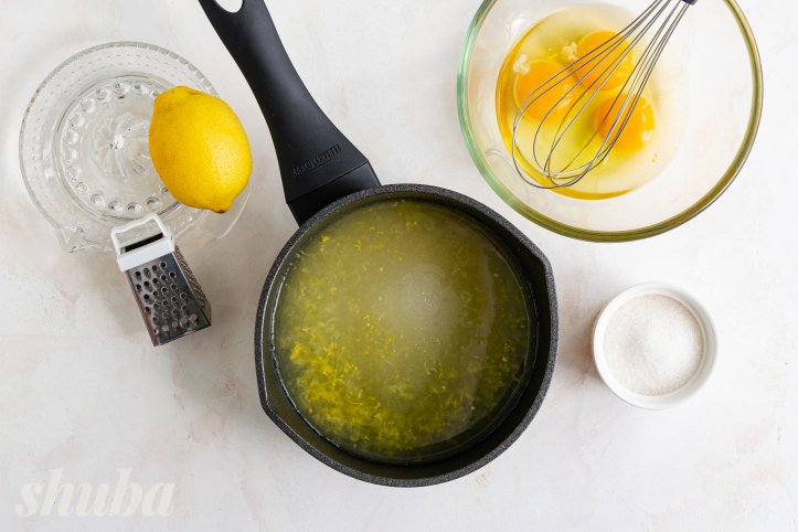 цукор, лимонний сік, цедра та яйця