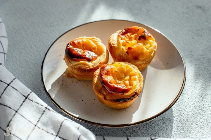 паштейш з листкового тіста з кремом