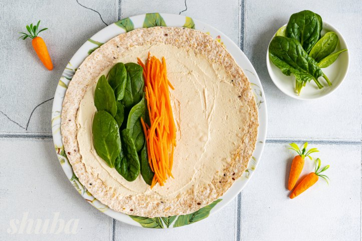 лаваш,  шпинат та морква