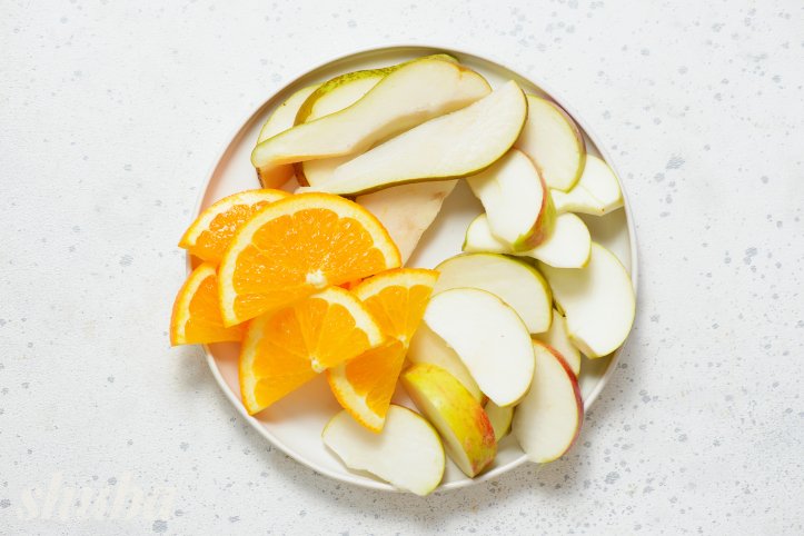 яблуко, груша та апельсин