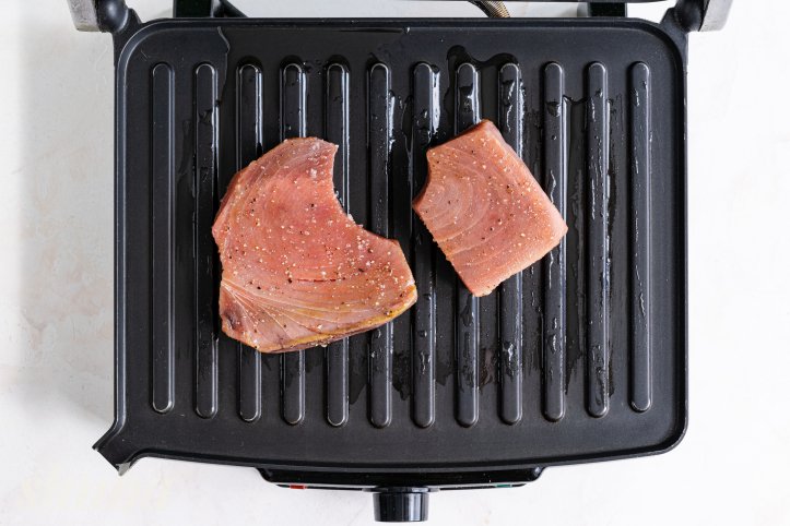 тунець на грилі