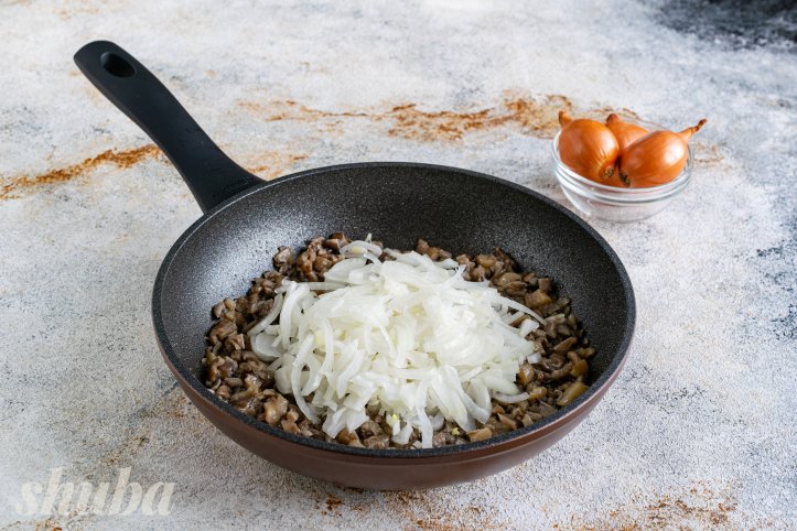 гливи з цибулею