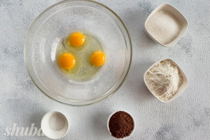 яйця, цукор і сіль