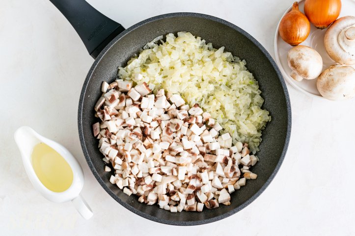 цибуля та гриби