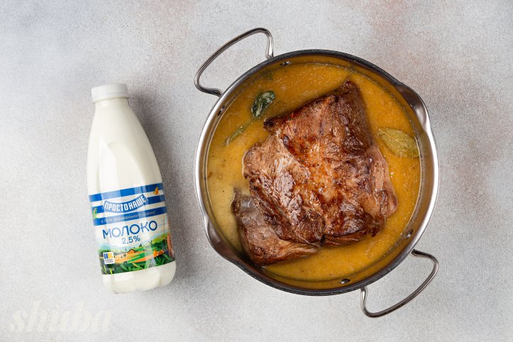 мʼясо з молоком