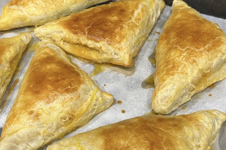 Конвертики з курячим фаршем