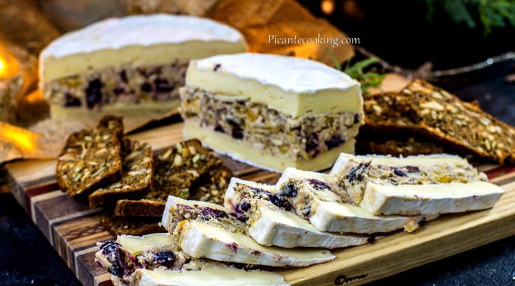 Фарширований сир брі