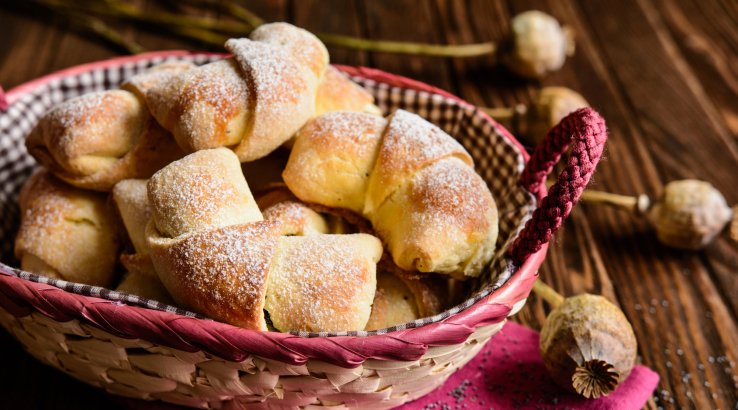 Мінікруасани з яблуками та корицею
